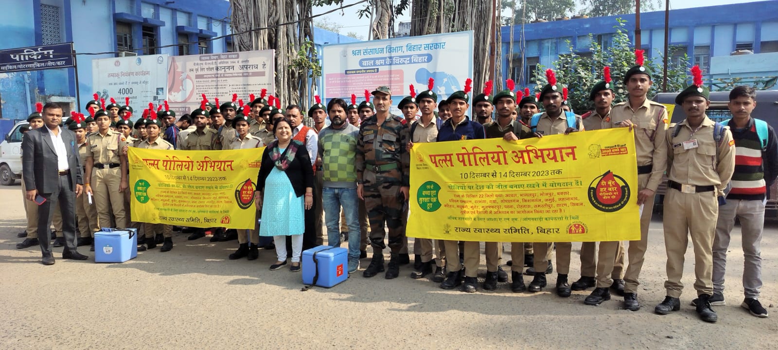 व्यस्तम इलाकों सहित रेलवे स्टेशन और बस स्टेंड पर टीकाकर्मी को किया गया तैनात: सिविल सर्जन